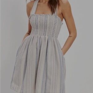 American Eagle Smocked Cross Back Mini Dress Size Medium Has Pockets